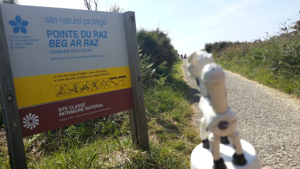 Laetitia setting off from Pointe du Raz